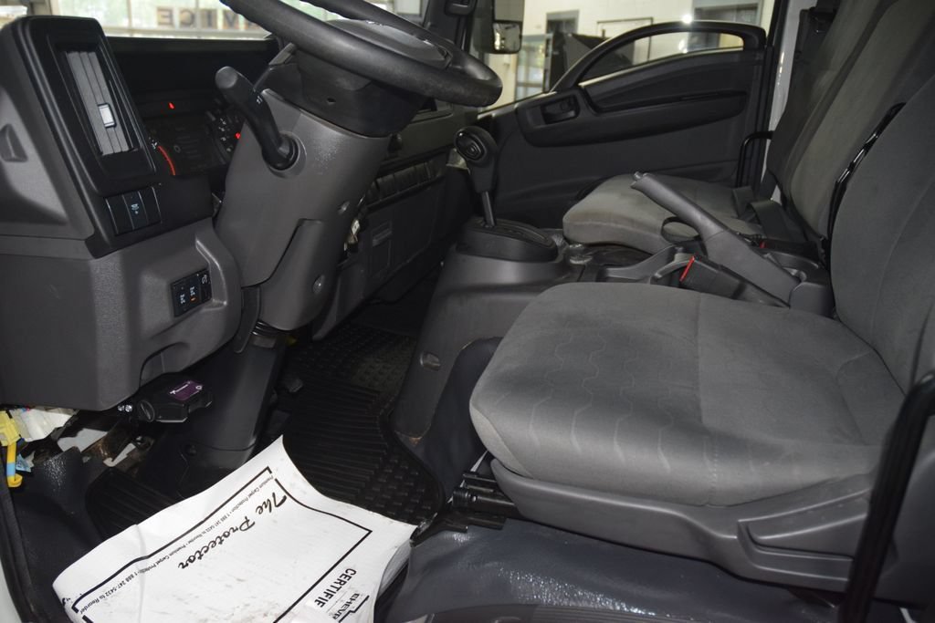 Used 2025 Chevrolet Low Cab Forward 5500XD RWD image 26
