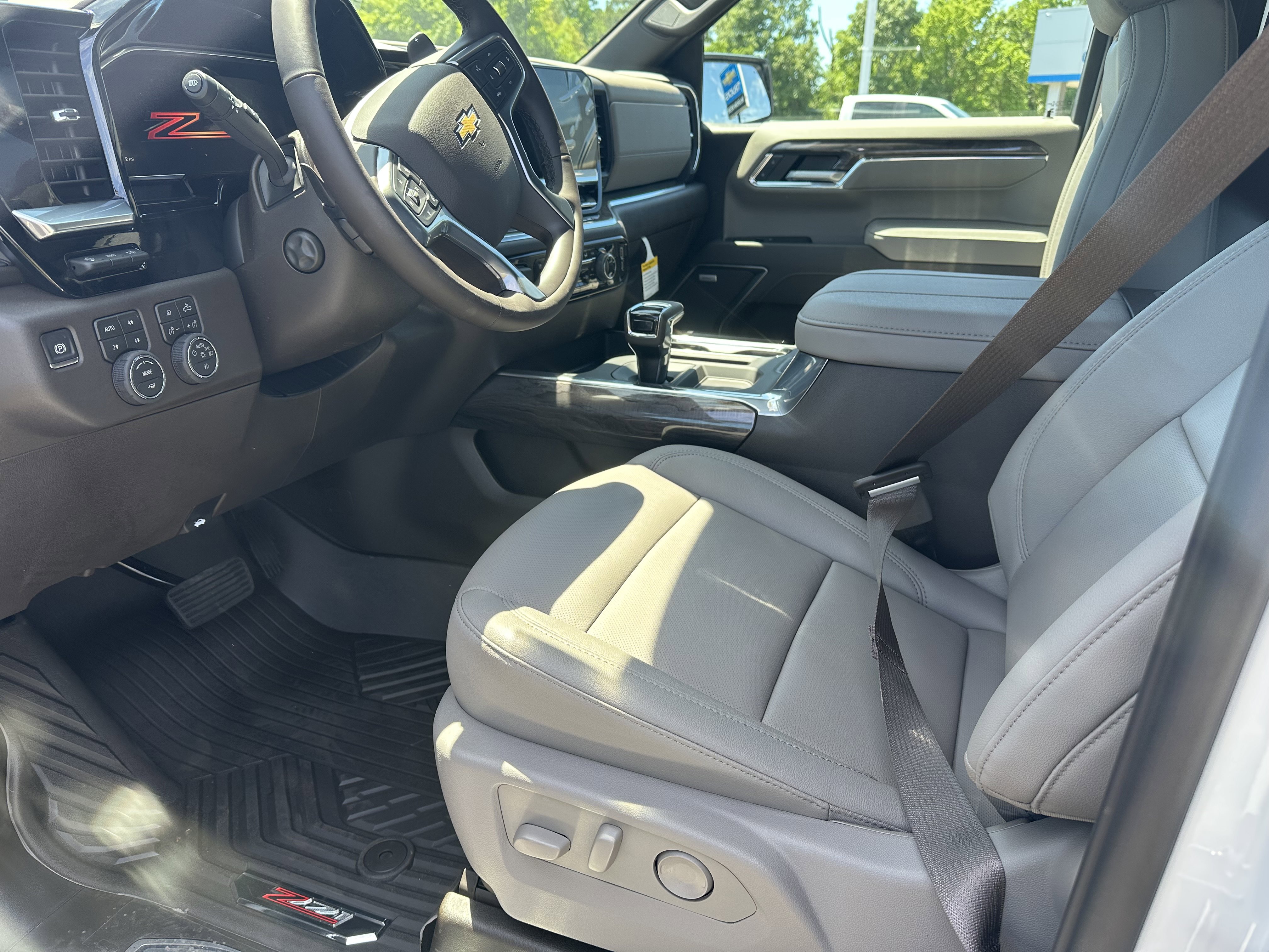 New 2026 Chevrolet Silverado 1500 LTZ AWD/4WD image 10