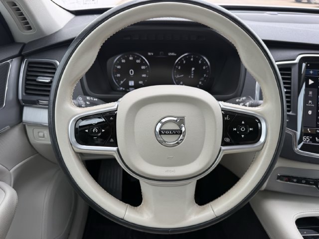 Used 2021 Volvo XC90 T5 Momentum w/ Climate Package FWD image 14