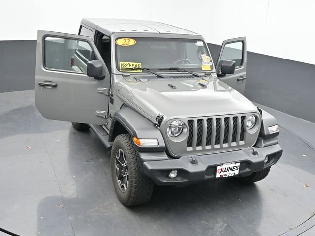 Used 2022 Jeep Wrangler Sport image 59