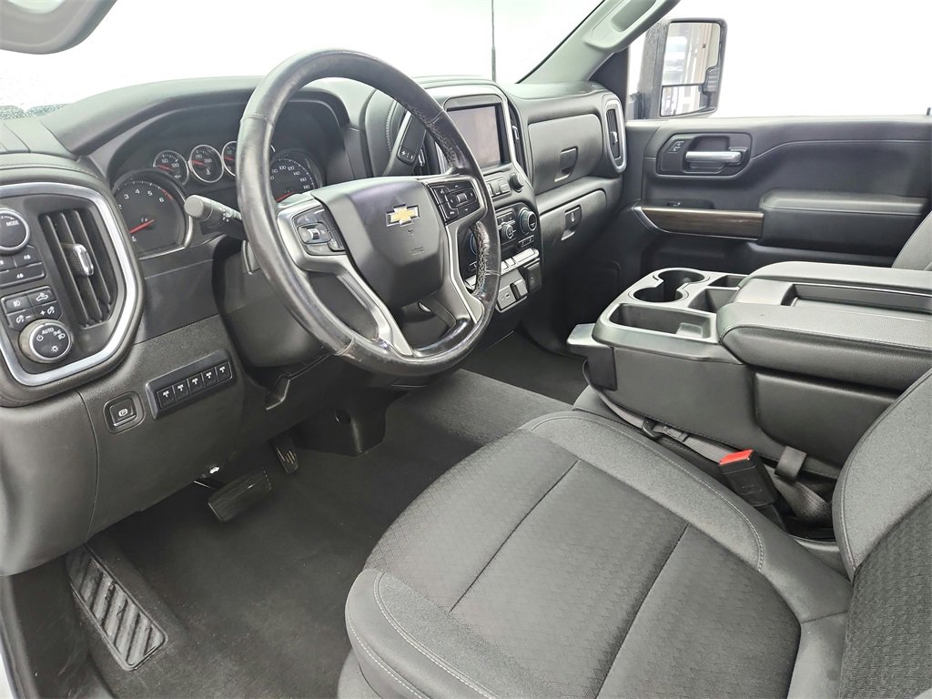 Used 2022 Chevrolet Silverado 2500 LT w/ Convenience Package image 10