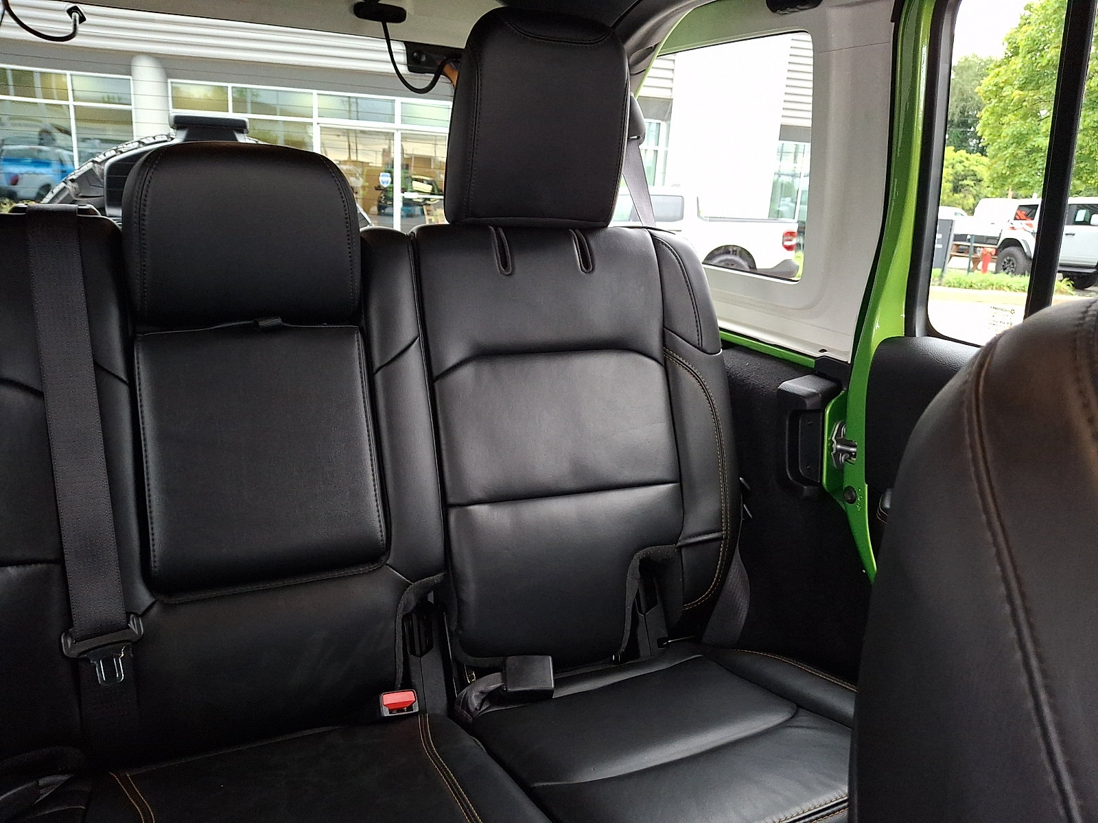 Used 2025 Jeep Wrangler Unlimited Rubicon 392 AWD/4WD image 19
