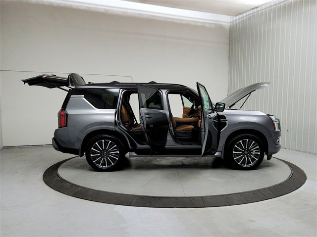 New 2025 Nissan Armada Platinum Reserve image 16