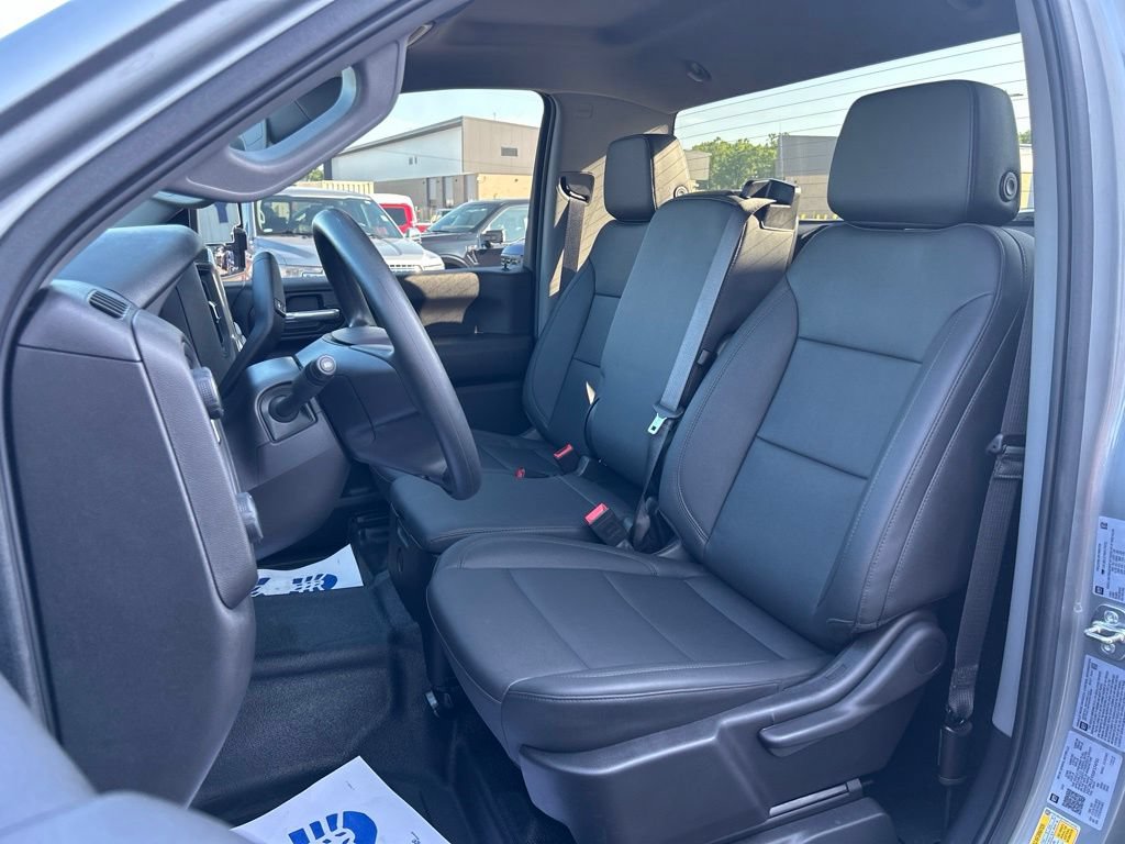 Used 2025 Chevrolet Silverado 2500 W/T AWD/4WD image 18