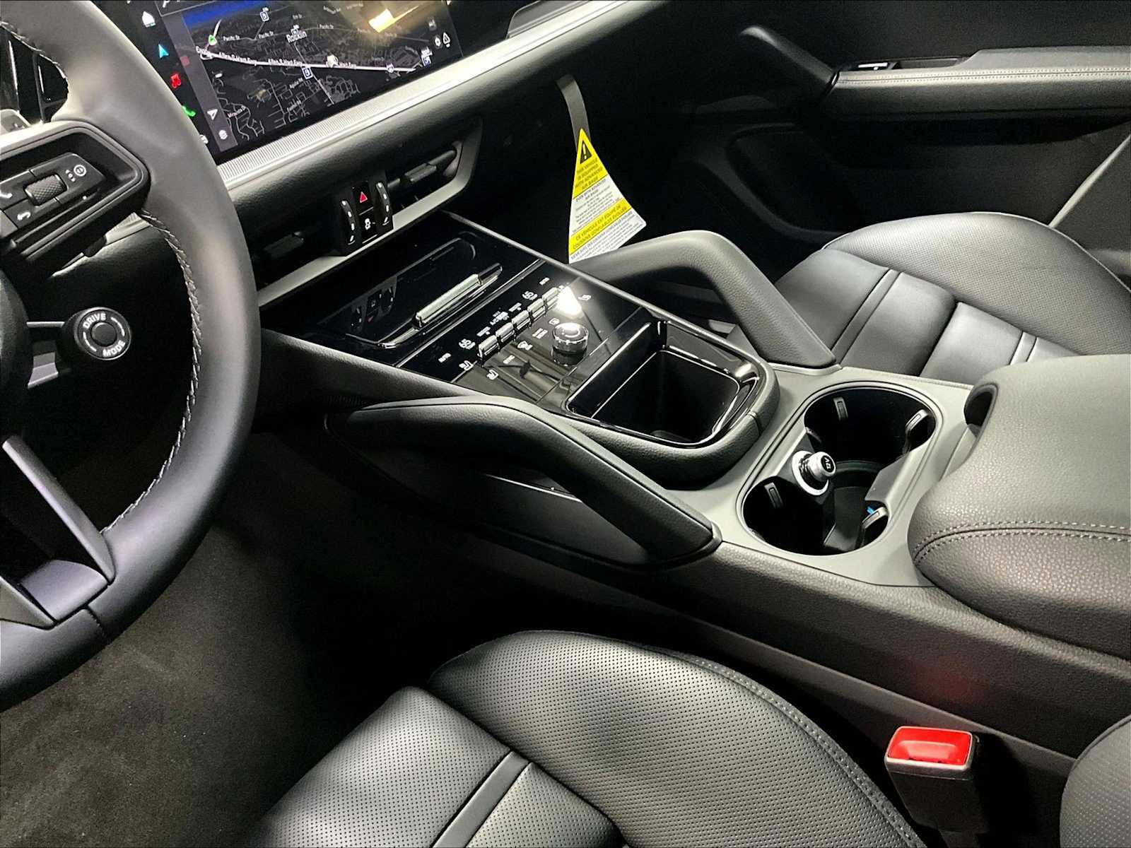New 2026 Porsche Cayenne image 17