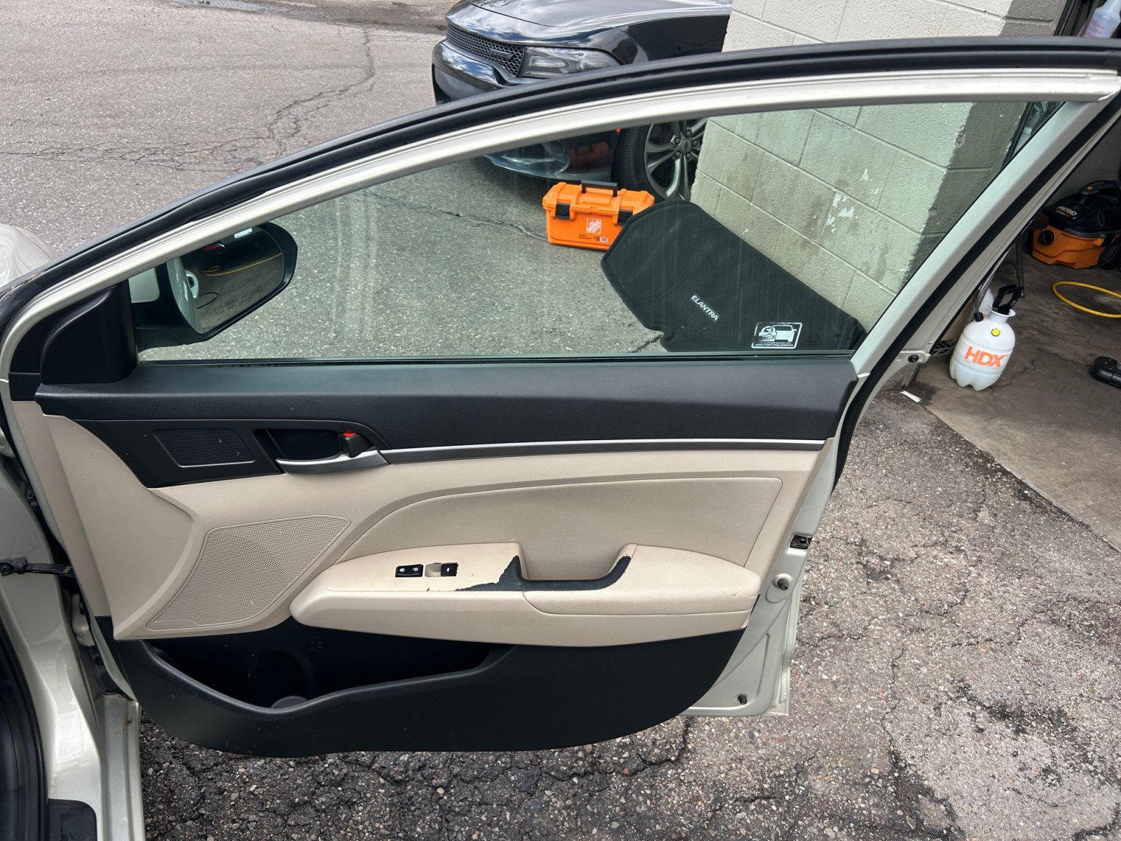 Used 2018 Hyundai Elantra SEL w/ Cargo Package FWD image 33