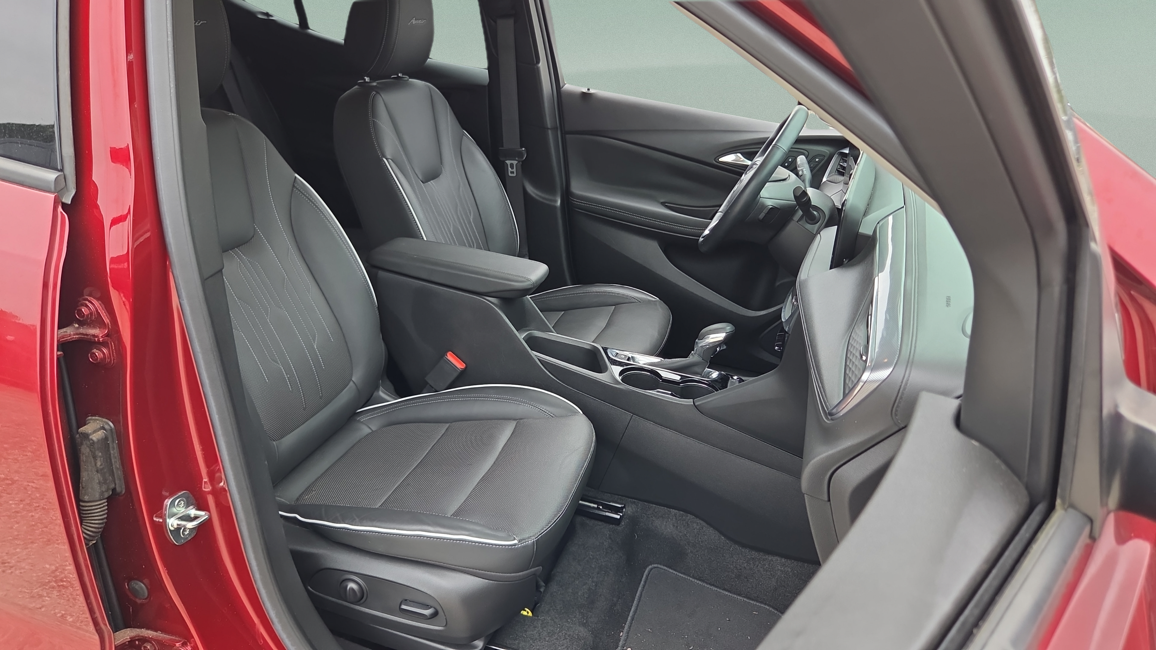 Certified 2024 Buick Encore GX Avenir FWD image 15