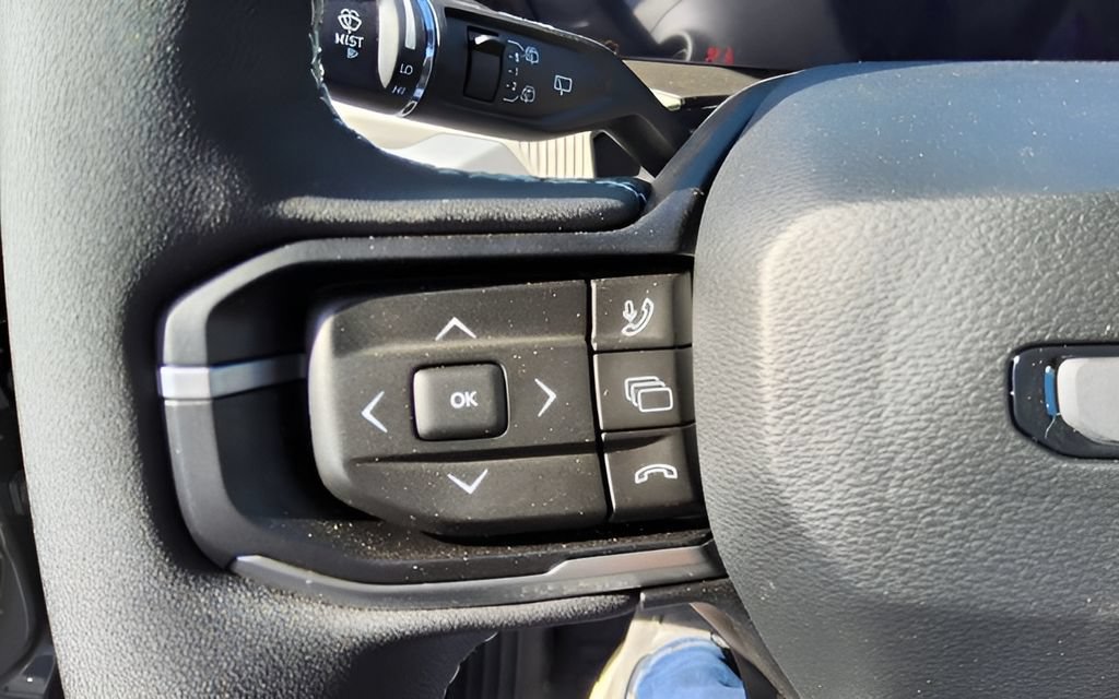 New 2026 Jeep Cherokee Laredo AWD/4WD image 19