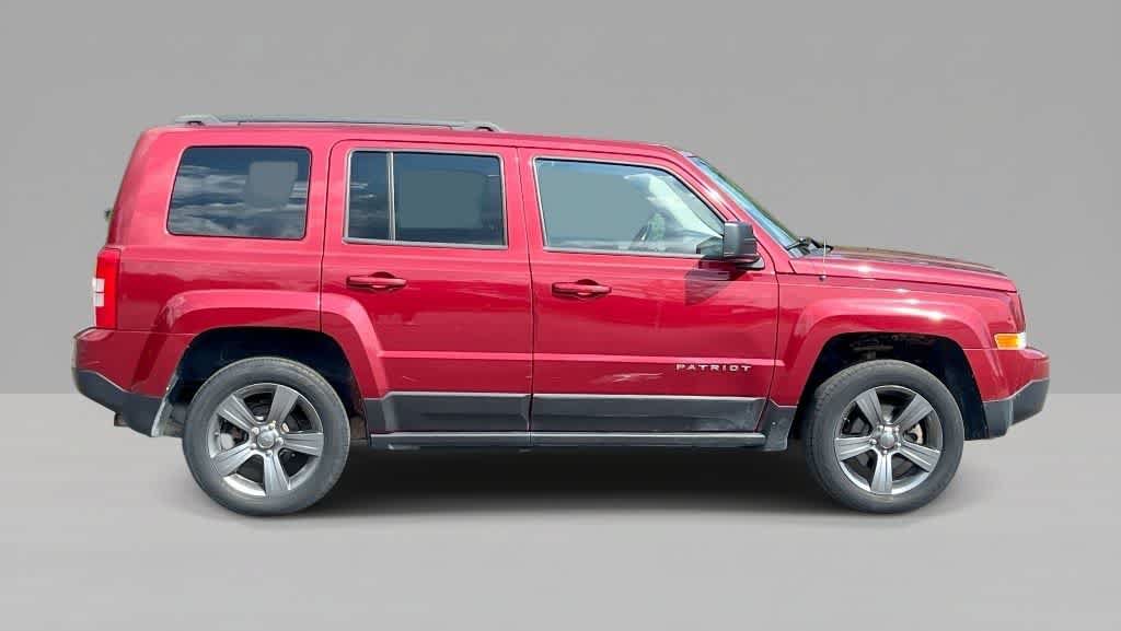 Used 2015 Jeep Patriot High Altitude AWD/4WD image 9