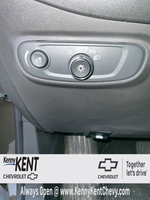 Used 2023 Chevrolet Equinox RS image 27