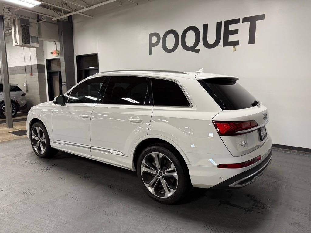 Used 2022 Audi Q7 3.0T Premium Plus w/ Premium Plus Package AWD/4WD image 6