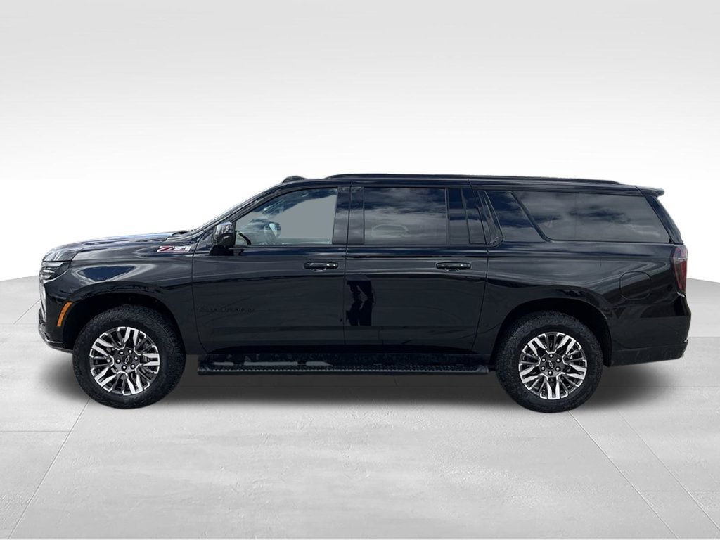 Used 2026 Chevrolet Suburban Z71 AWD/4WD image 10