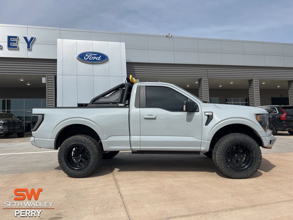 New 2023 Ford F150 XLT w/ Equipment Group 301A Mid image 7