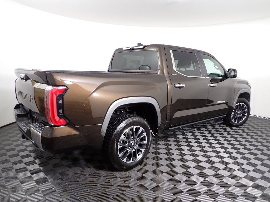 Used 2025 Toyota Tundra Limited AWD/4WD image 21