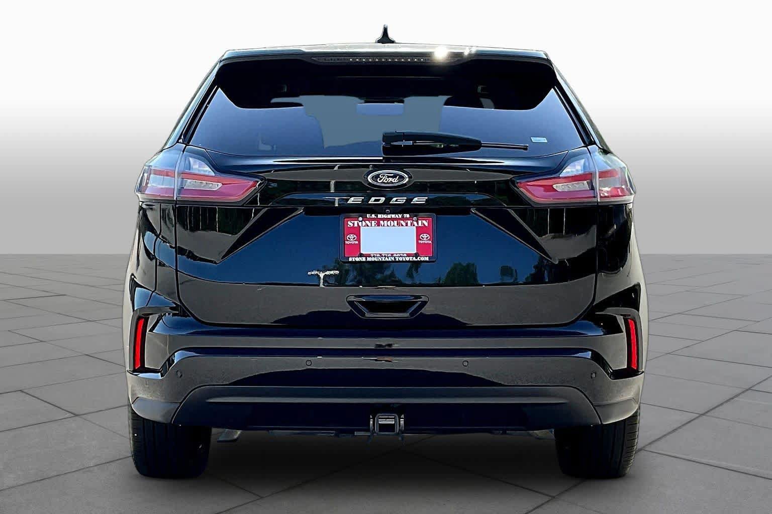 Used 2022 Ford Edge ST-Line w/ Class II Trailer Tow Package AWD/4WD image 9