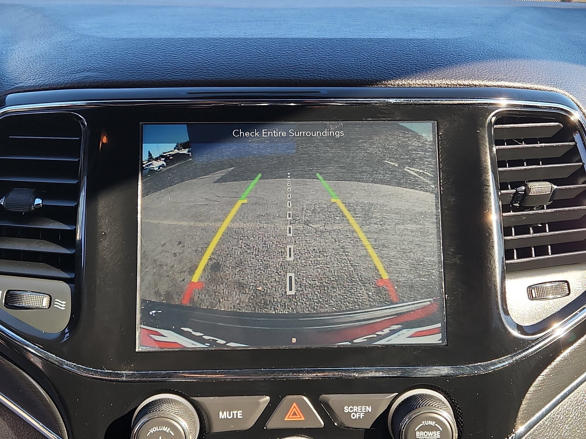 Certified 2019 Jeep Grand Cherokee Trailhawk w/ Trailhawk Luxury Group AWD/4WD image 24