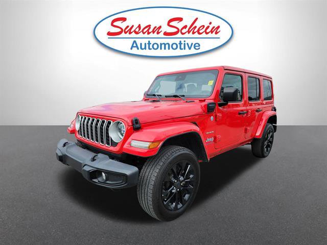 Used 2024 Jeep Wrangler Unlimited Sahara image 1