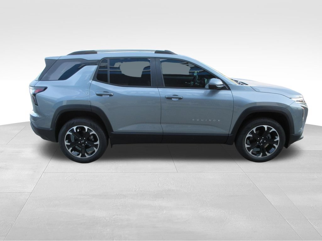 New 2026 Chevrolet Equinox LT w/ Safety and Technology Package AWD/4WD image 6