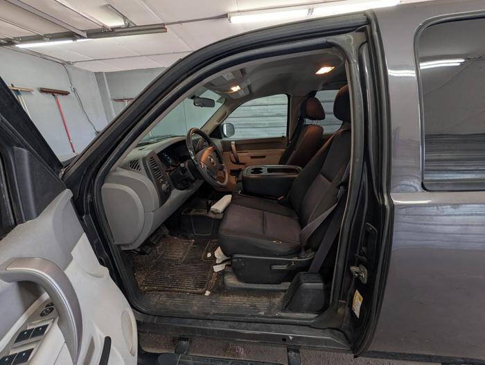 Used 2011 Chevrolet Silverado 1500 W/T w/ LS Package AWD/4WD image 21