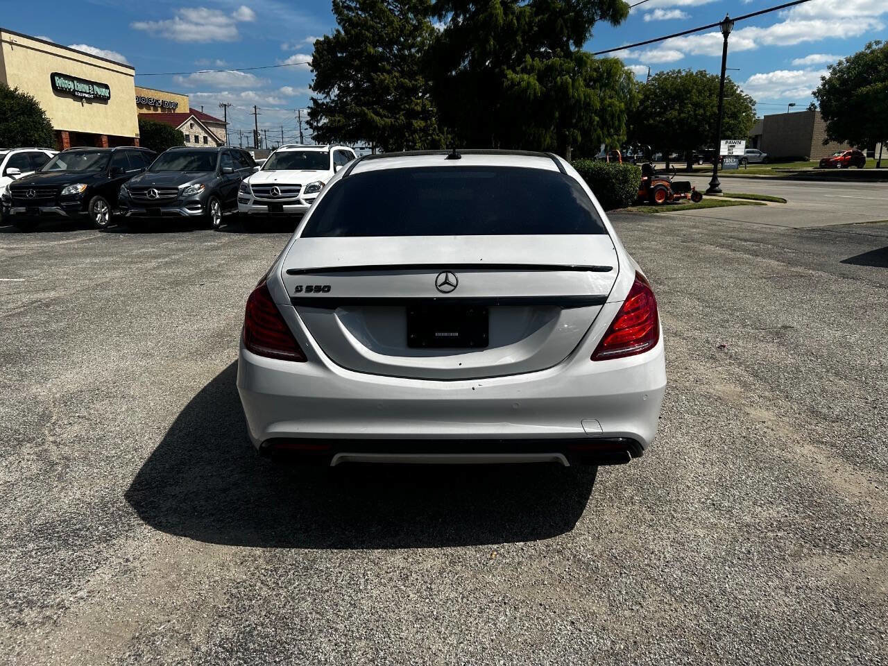 Used 2017 Mercedes-Benz S 550 Sedan image 6