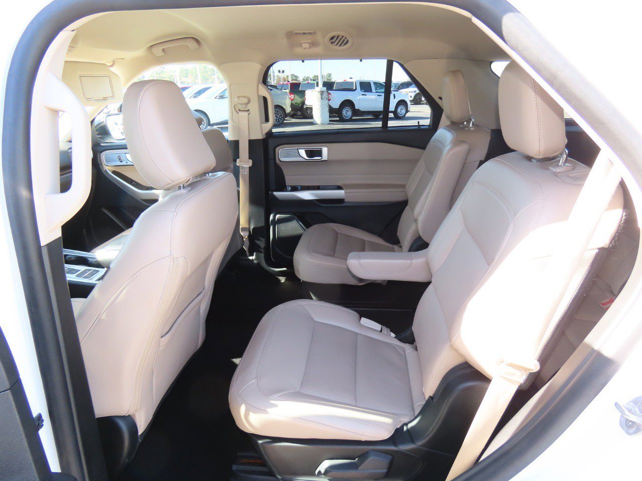 Certified 2023 Ford Explorer Limited w/ Equipment Group 301A image 22