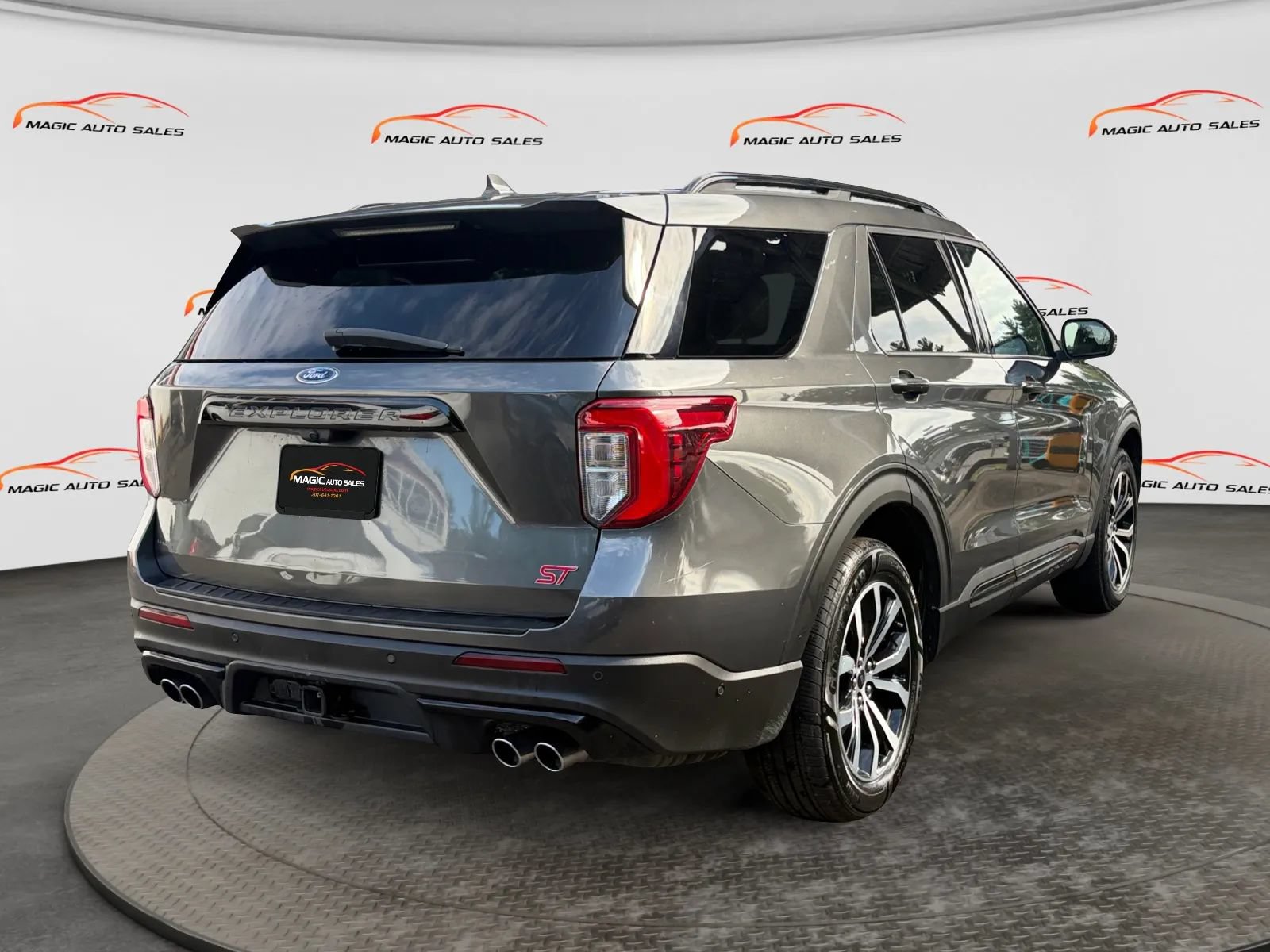 Used 2020 Ford Explorer ST w/ Premium Technology Package AWD/4WD image 10