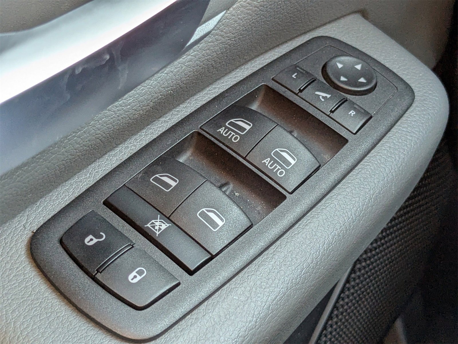 Used 2023 RAM 1500 Lone Star image 25