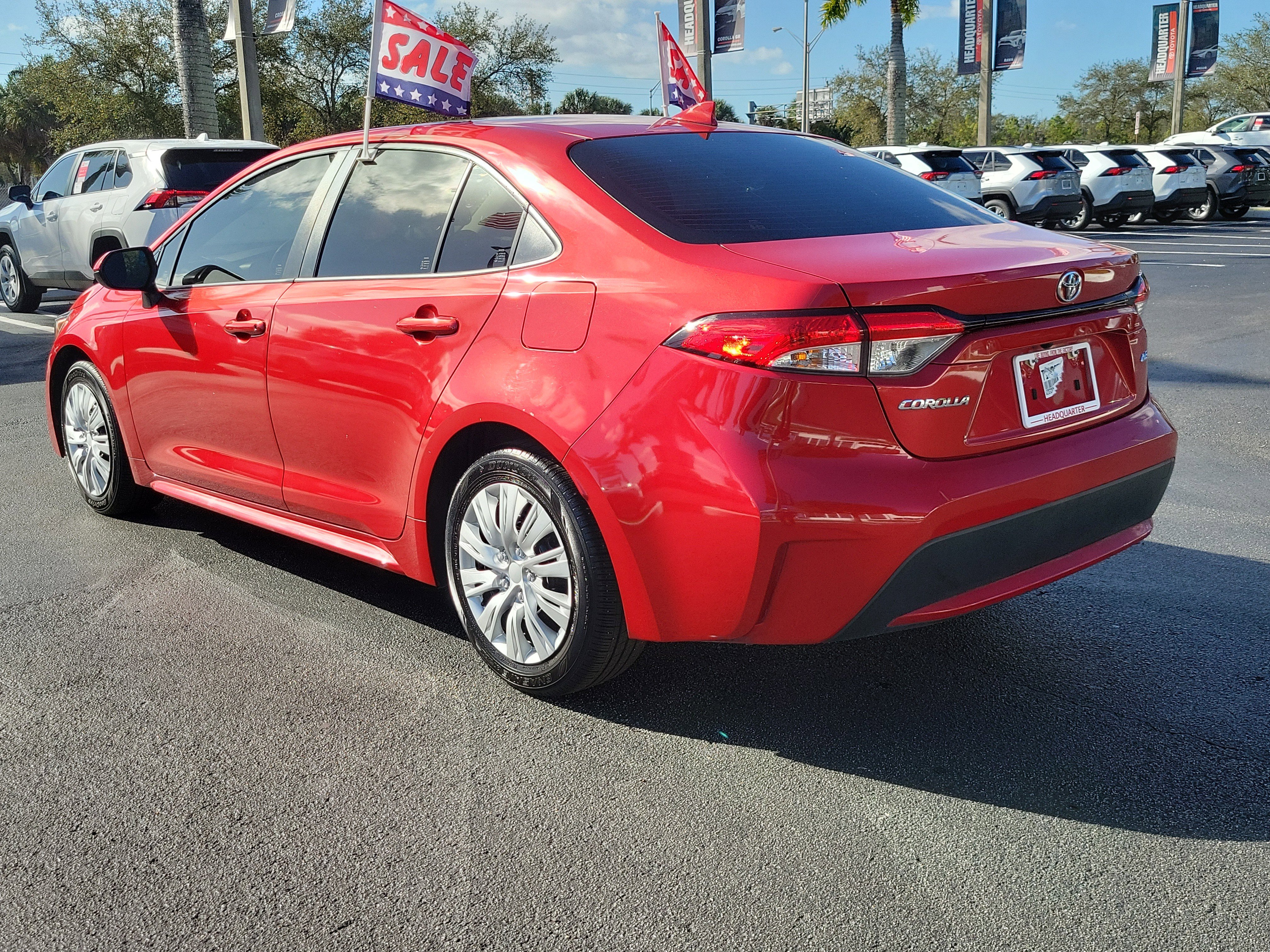Used 2020 Toyota Corolla LE image 8
