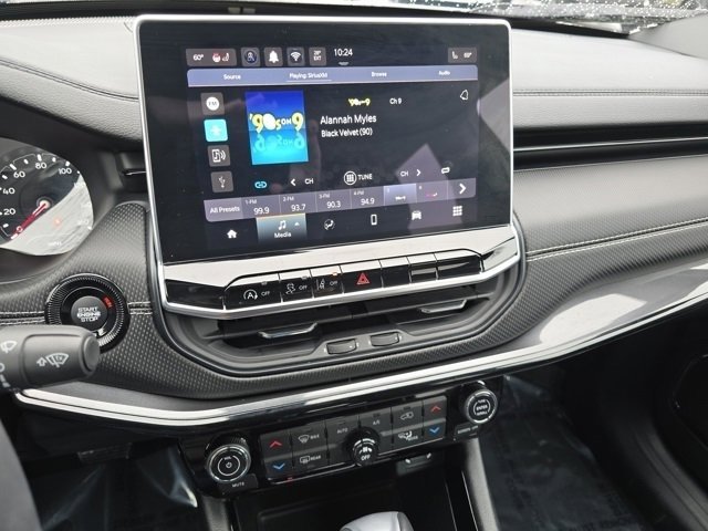 Used 2024 Jeep Compass Latitude w/ Convenience Group image 38