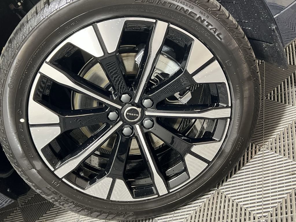 New 2026 Volvo XC60 B5 Plus w/ Climate Package image 15