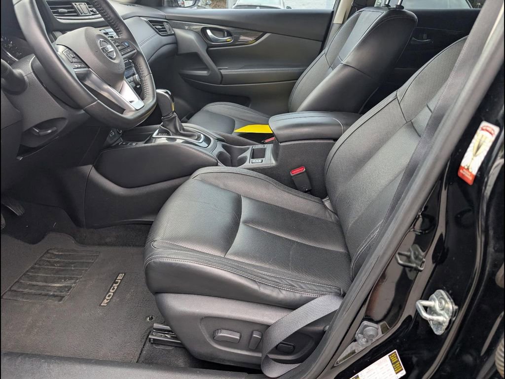 Used 2018 Nissan Rogue SL w/ Premium Package image 10