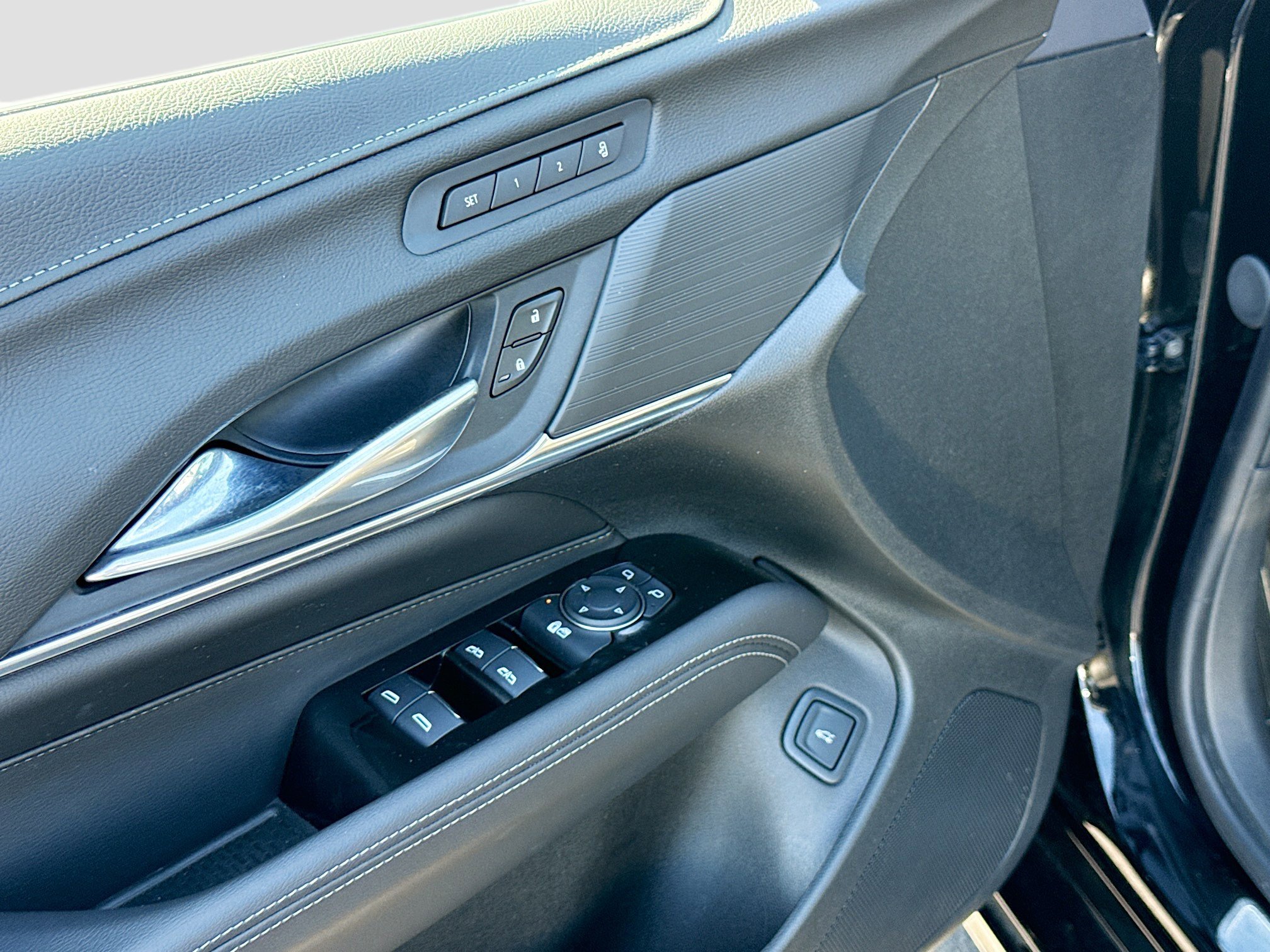 Used 2026 Cadillac CT4 Premium Luxury AWD/4WD image 7