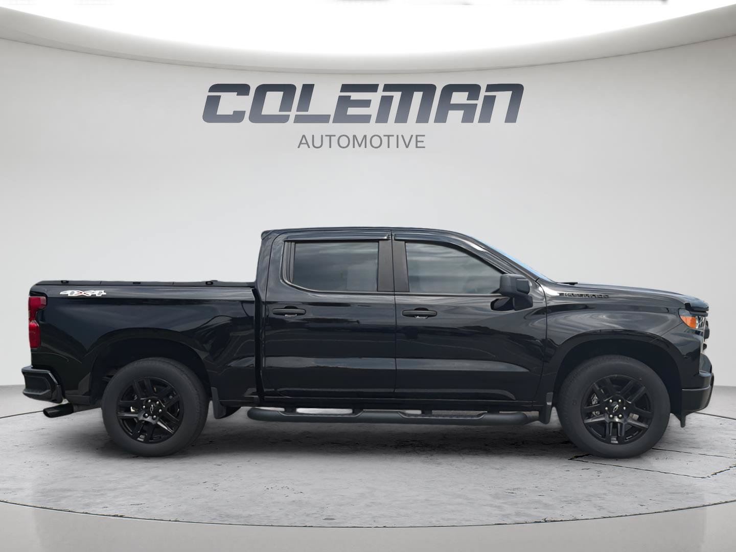Used 2023 Chevrolet Silverado 1500 Custom w/ Rally Edition AWD/4WD image 3