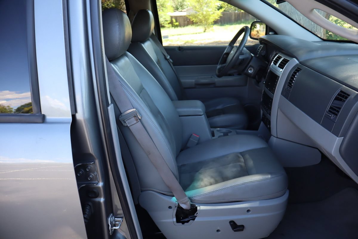 Used 2008 Dodge Durango Limited w/ Technology Group III AWD/4WD image 24
