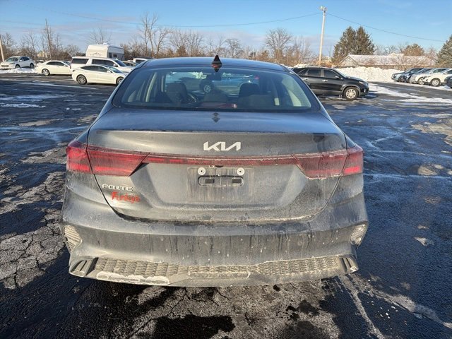 Used 2022 Kia Forte LXS image 6