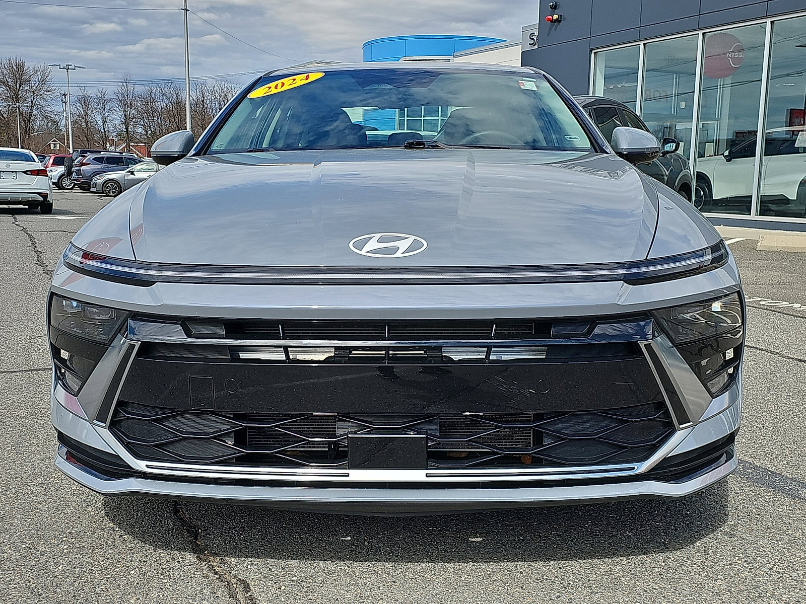 Used 2024 Hyundai Sonata SEL FWD image 2