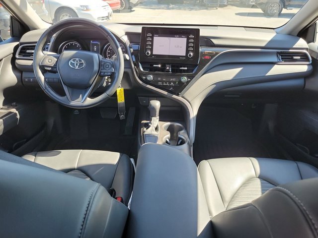 Used 2023 Toyota Camry SE image 21