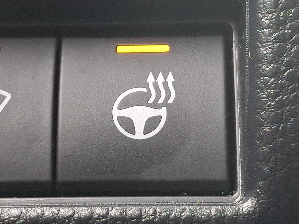 Certified 2024 Toyota Prius XLE FWD image 26