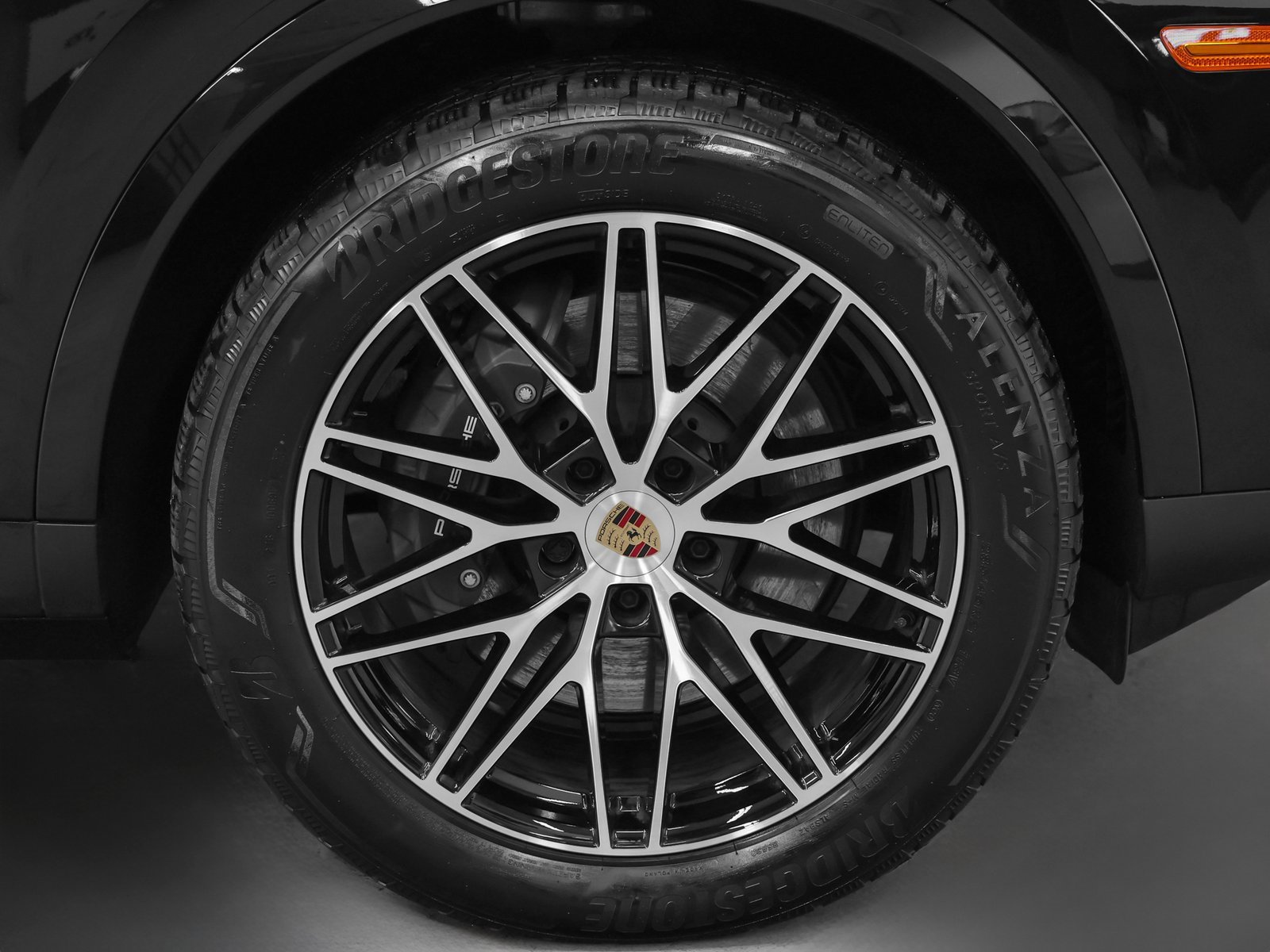 Certified 2025 Porsche Cayenne image 15