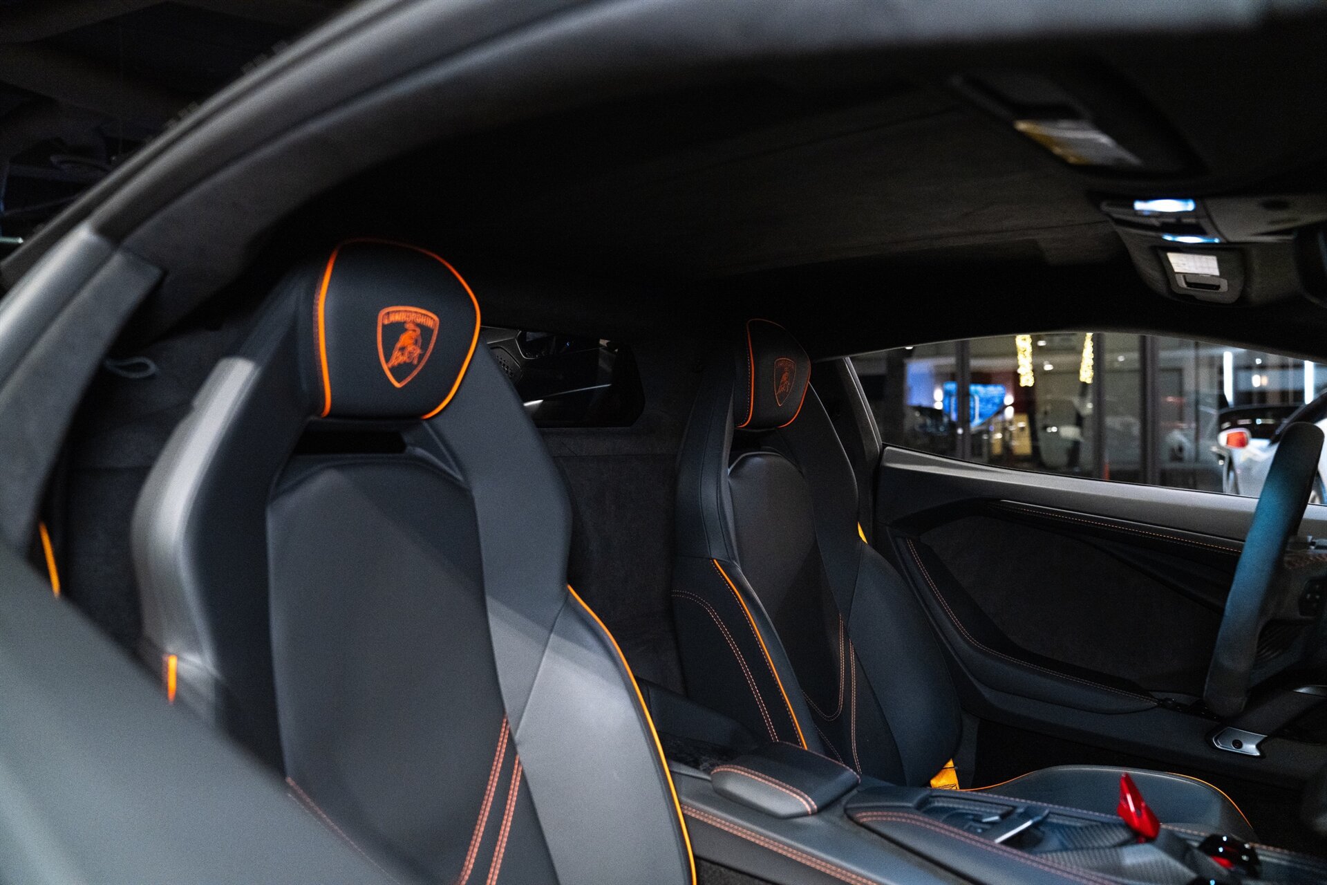 Used 2024 Lamborghini Revuelto AWD/4WD image 38