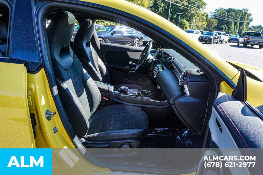 Used 2022 Mercedes-Benz CLA 250 4MATIC image 22