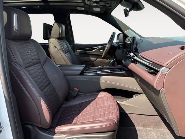Certified 2023 Cadillac Escalade Sport Platinum w/ LPO, ONYX Package AWD/4WD image 15