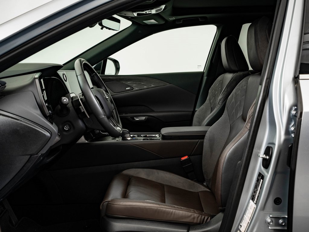 Certified 2024 Lexus RX 350 w/ Convenience Package image 24