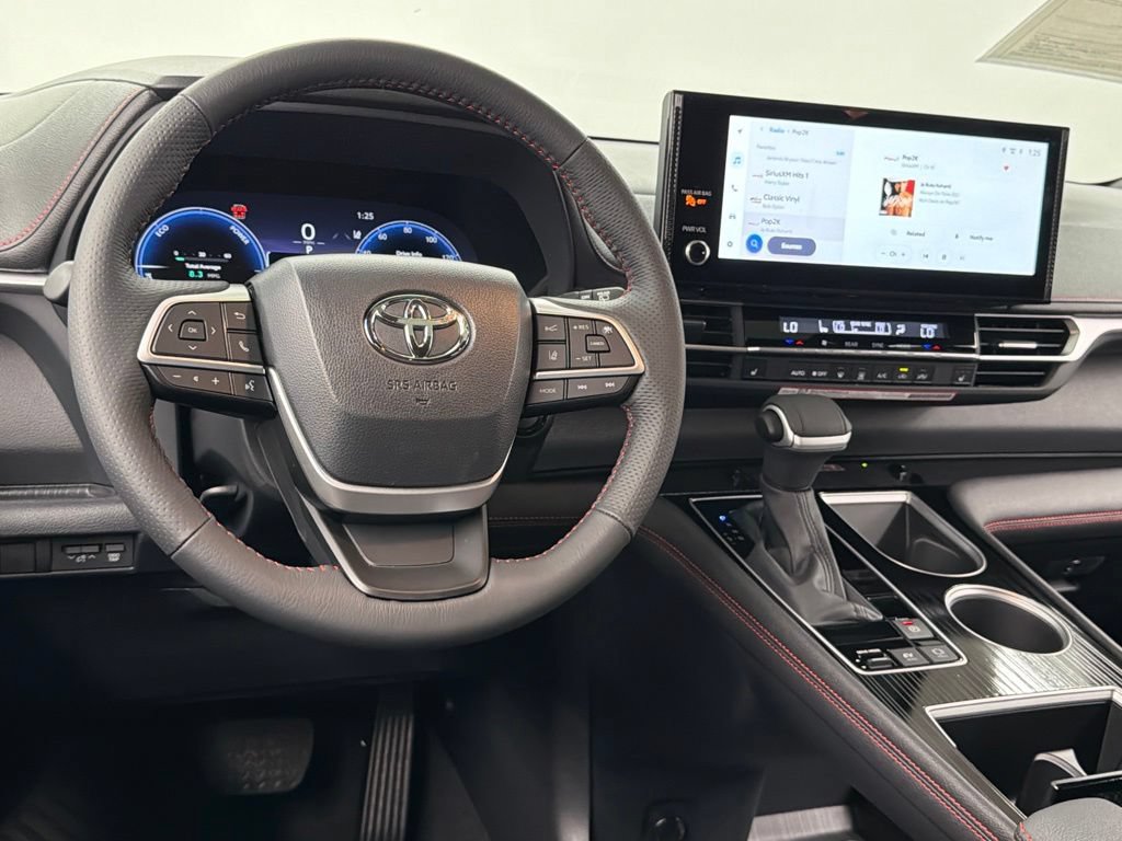 Certified 2026 Toyota Sienna XSE FWD image 37