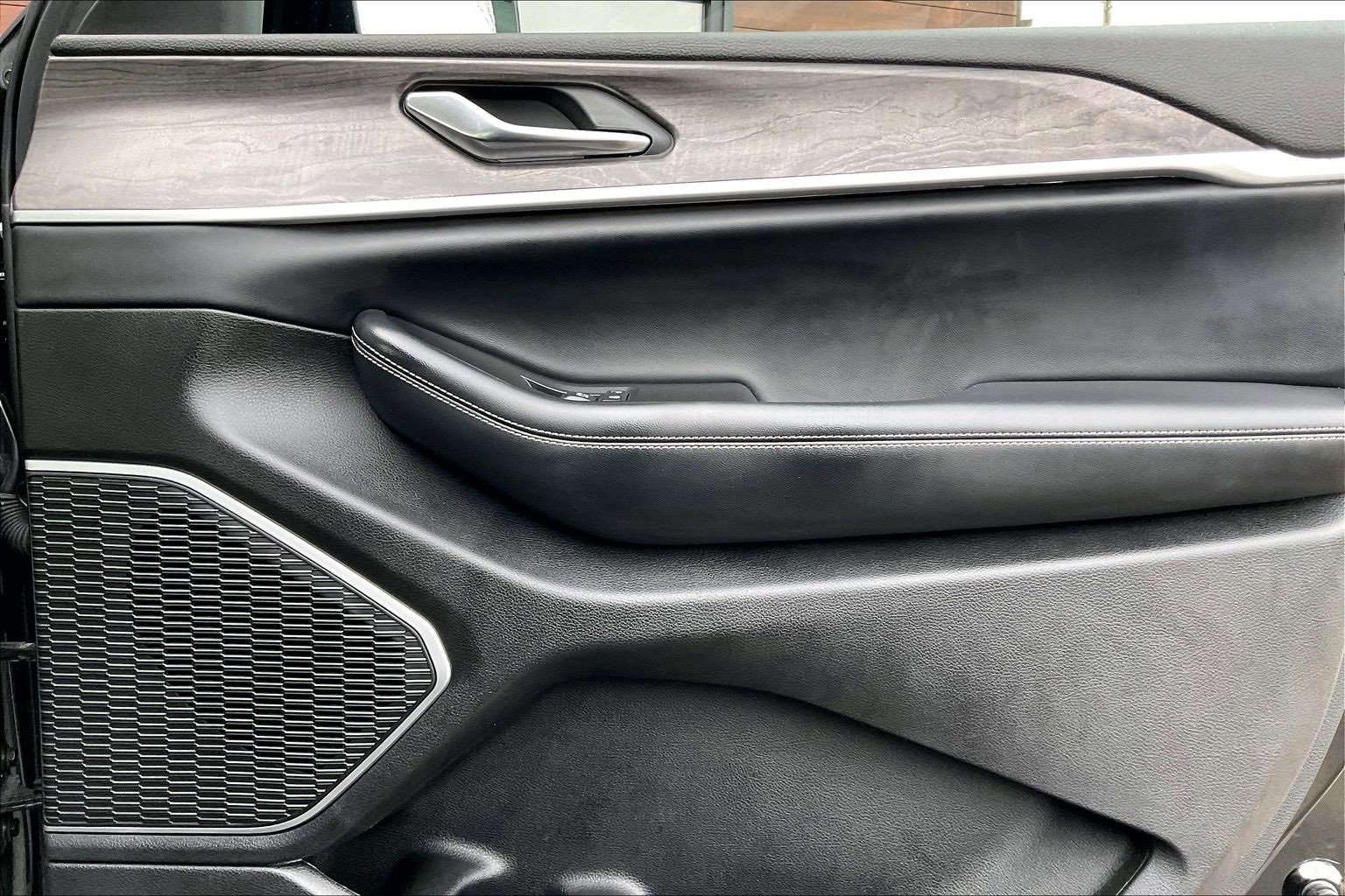 Used 2021 Jeep Grand Cherokee L Limited image 22