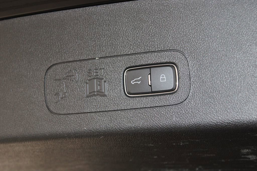 Used 2022 Lincoln Aviator Reserve w/ Equipment Group 201A image 17