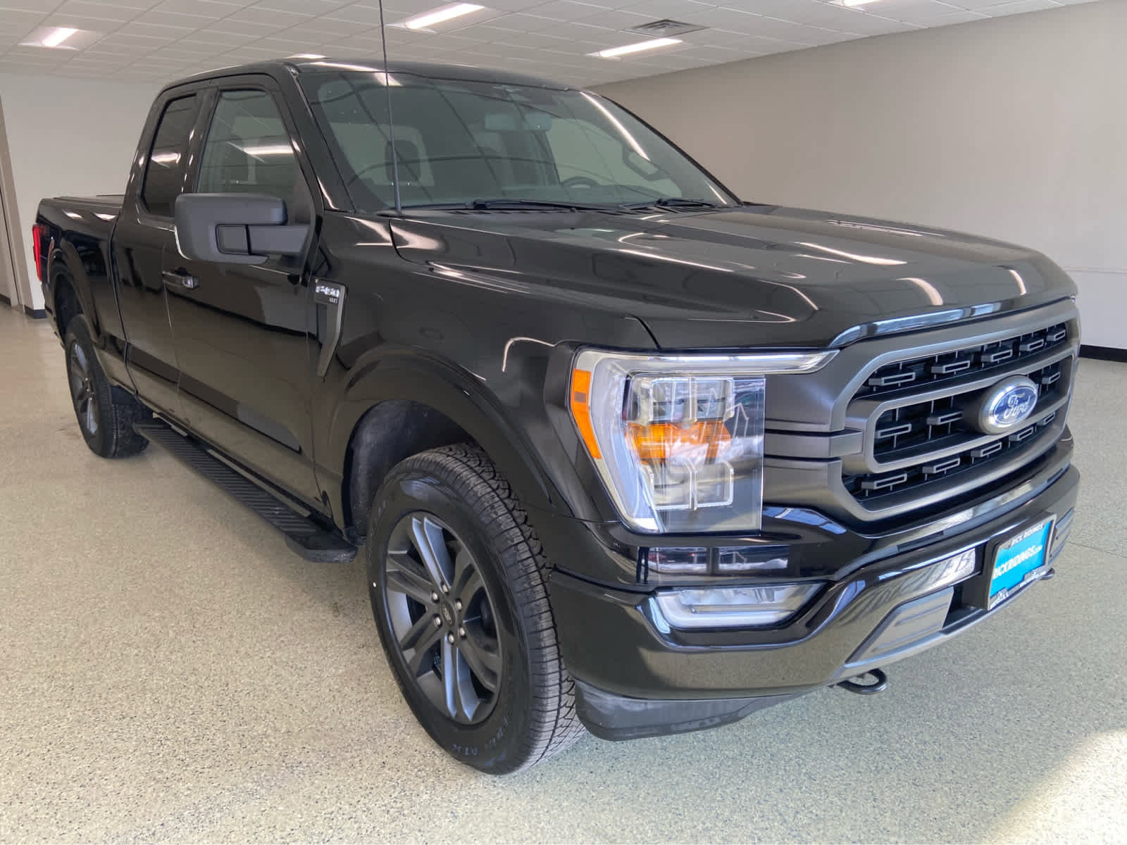 Used 2023 Ford F150 XLT w/ Equipment Group 302A High image 3