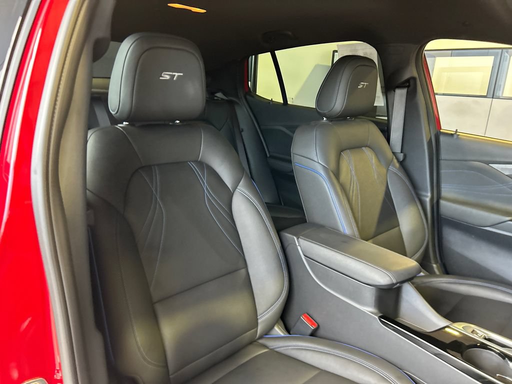 Certified 2026 Buick Envista Sport Touring w/ Convenience I Package FWD image 32