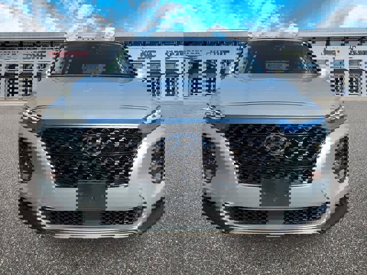 Used 2020 Hyundai Santa Fe SE image 3