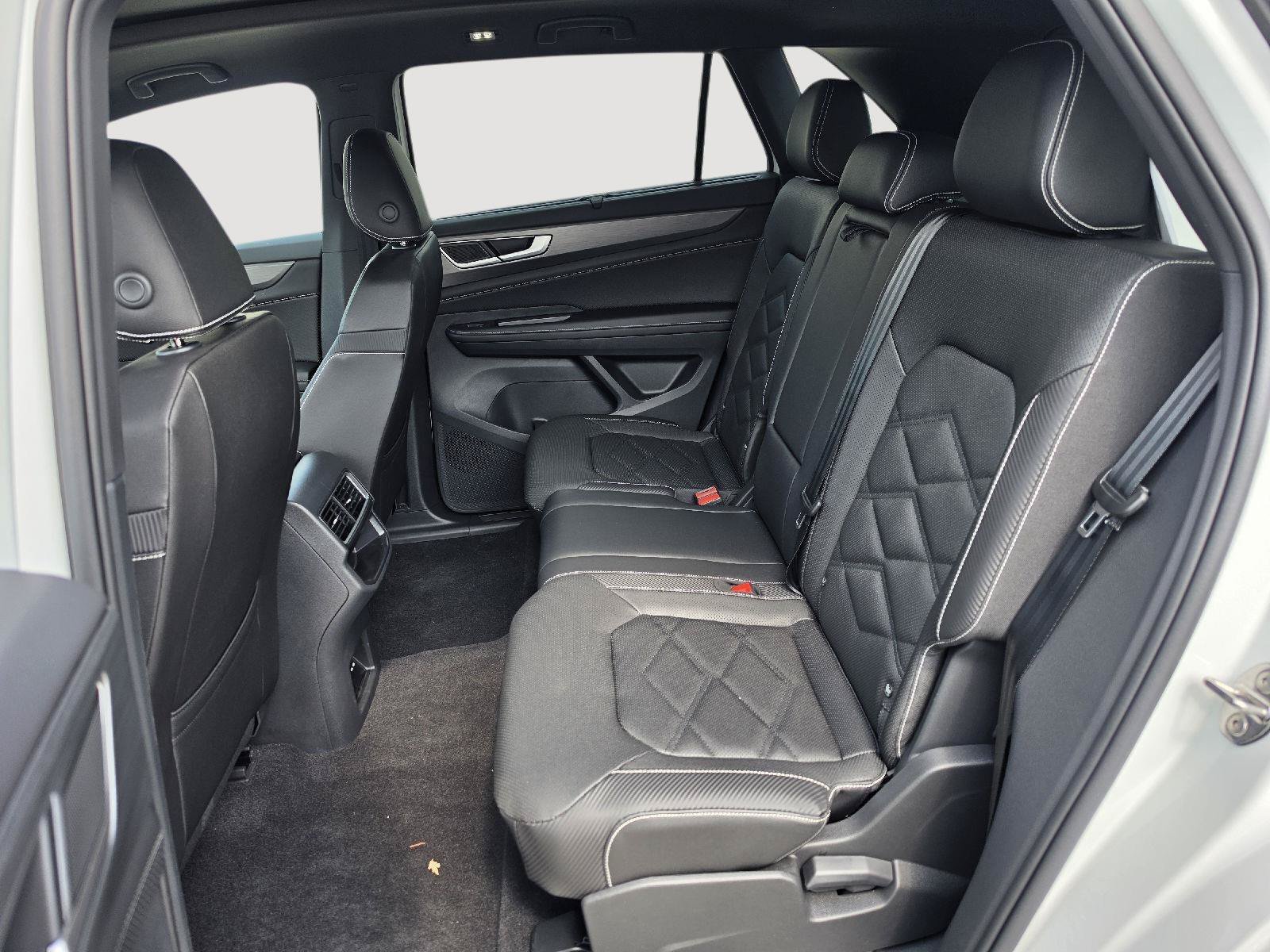 New 2026 Volkswagen Atlas Cross Sport SE AWD/4WD image 22